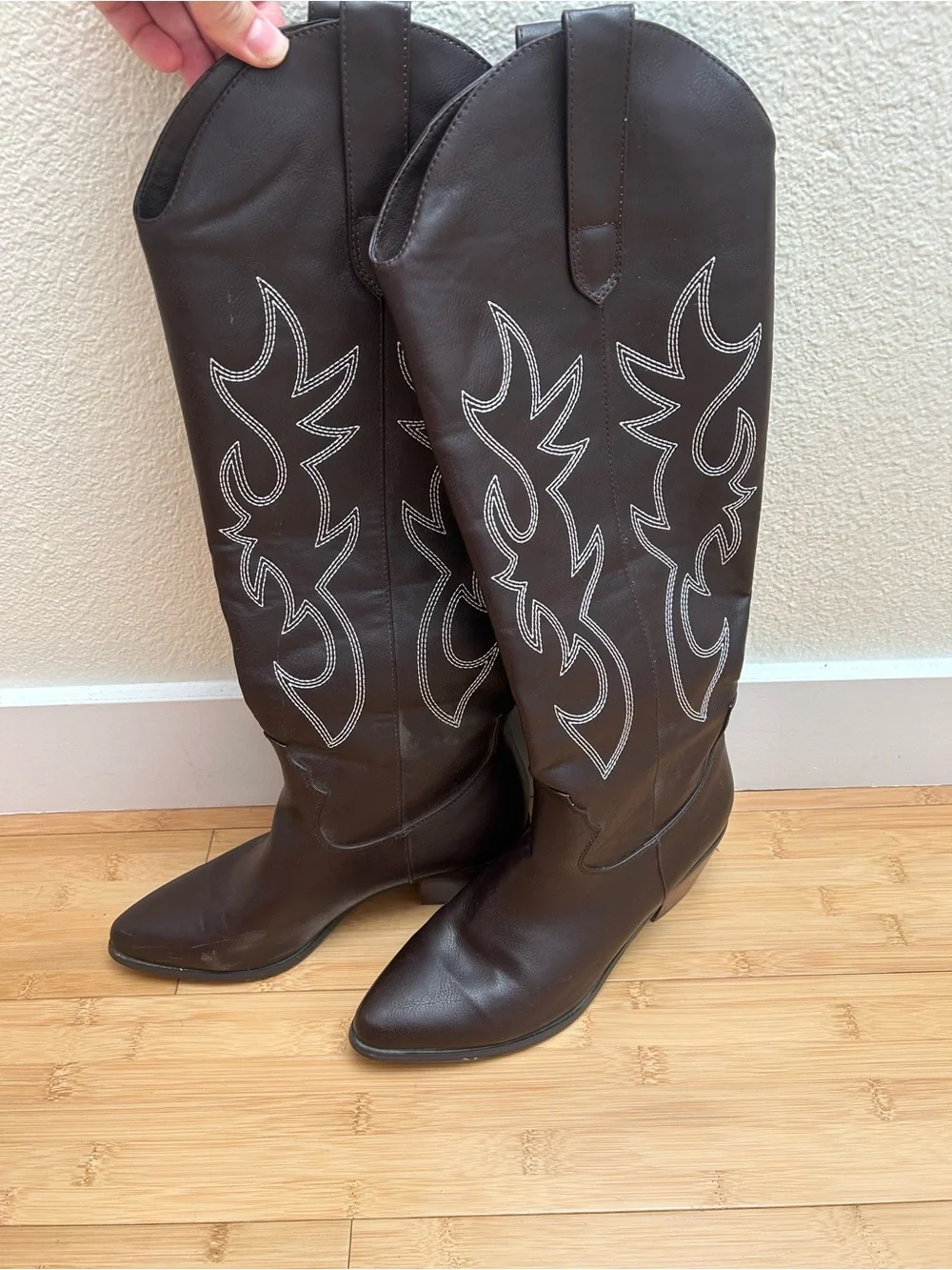 Princess Polly classic brown